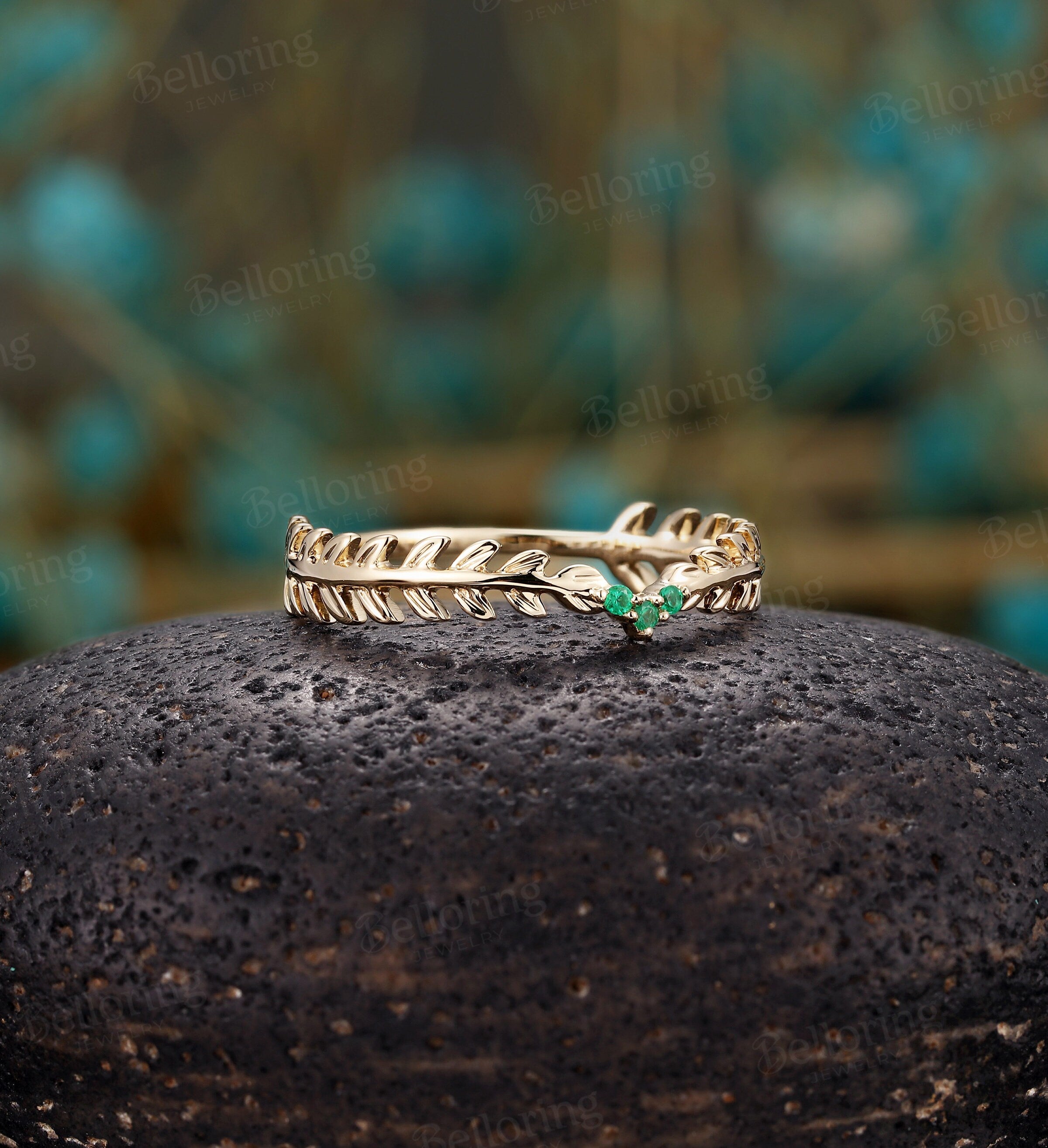 Emerald curved wedding band Vintage yellow Gold leaf ring unique dainty Art Deco Antique wedding ring Promise Anniversary ring